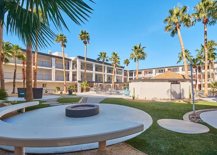 Best 19 Spa Hotels in Desert Hot Springs for a Relaxing Getaway