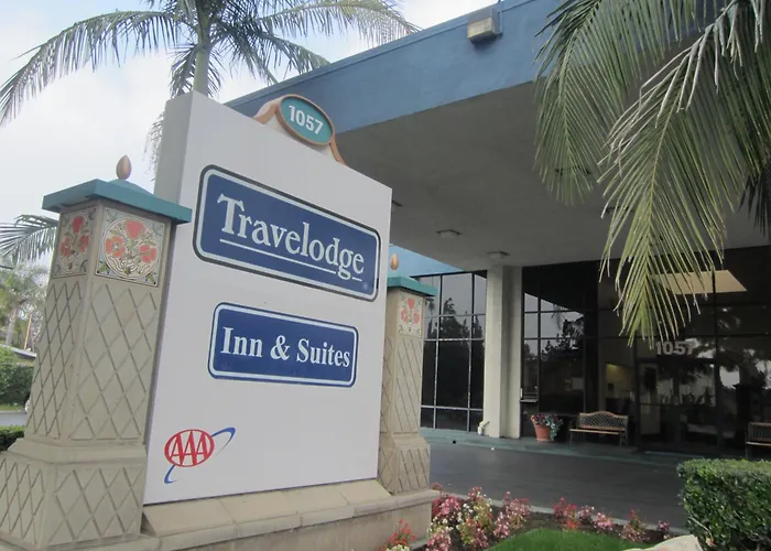 Best 19 Spa Hotels in Fontana for a Relaxing Getaway