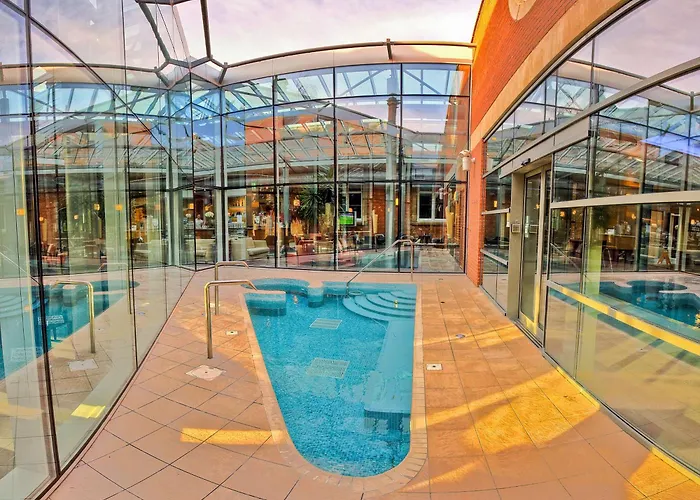 Best 17 Spa Hotels in Stratford-upon-Avon for a Relaxing Getaway