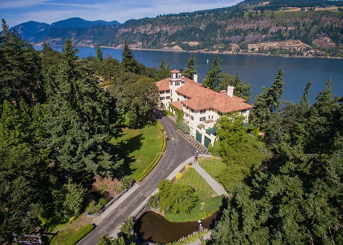 Best 10 Spa Hotels in Mount Hood for a Relaxing Getaway