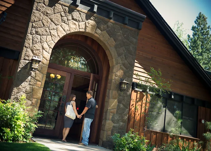Best 5 Spa Hotels in Sisters for a Relaxing Getaway