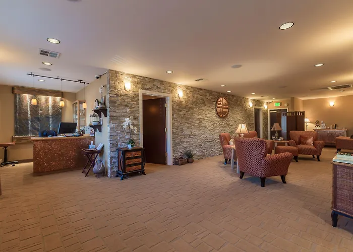 Best 5 Spa Hotels in Cannon Beach for a Relaxing Getaway