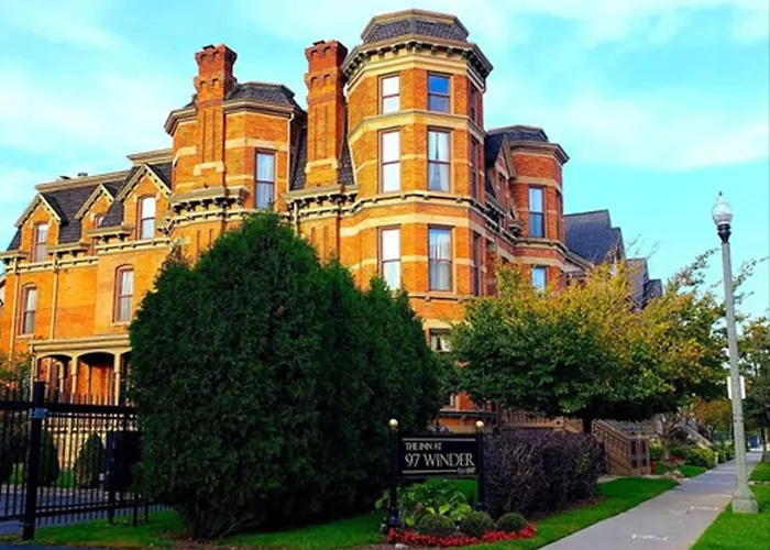 Best 6 Spa Hotels in Put-in-Bay for a Relaxing Getaway