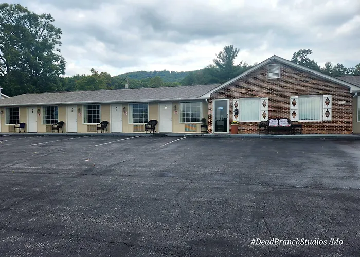 Best 3 Spa Hotels in Pipestem for a Relaxing Getaway