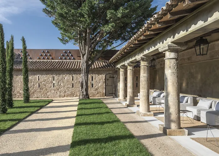 Best 17 Spa Hotels in Maussane-les-Alpilles for a Relaxing Getaway