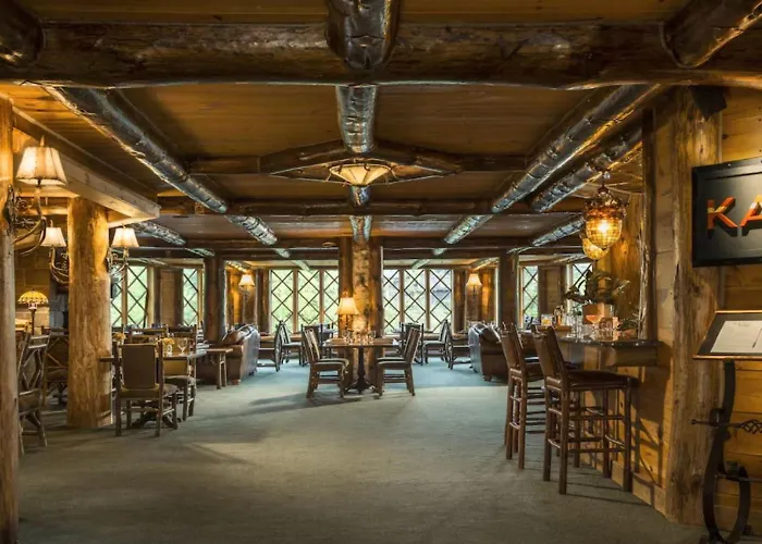 Best 4 Spa Hotels in Lake Placid for a Relaxing Getaway