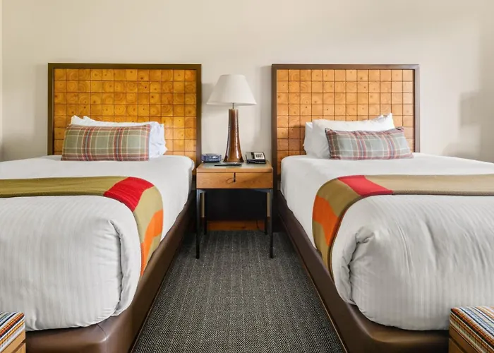 Best 4 Spa Hotels in Stowe for a Relaxing Getaway