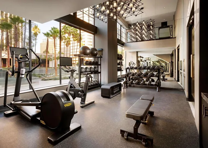 Best 17 Spa Hotels in Long Beach for a Relaxing Getaway