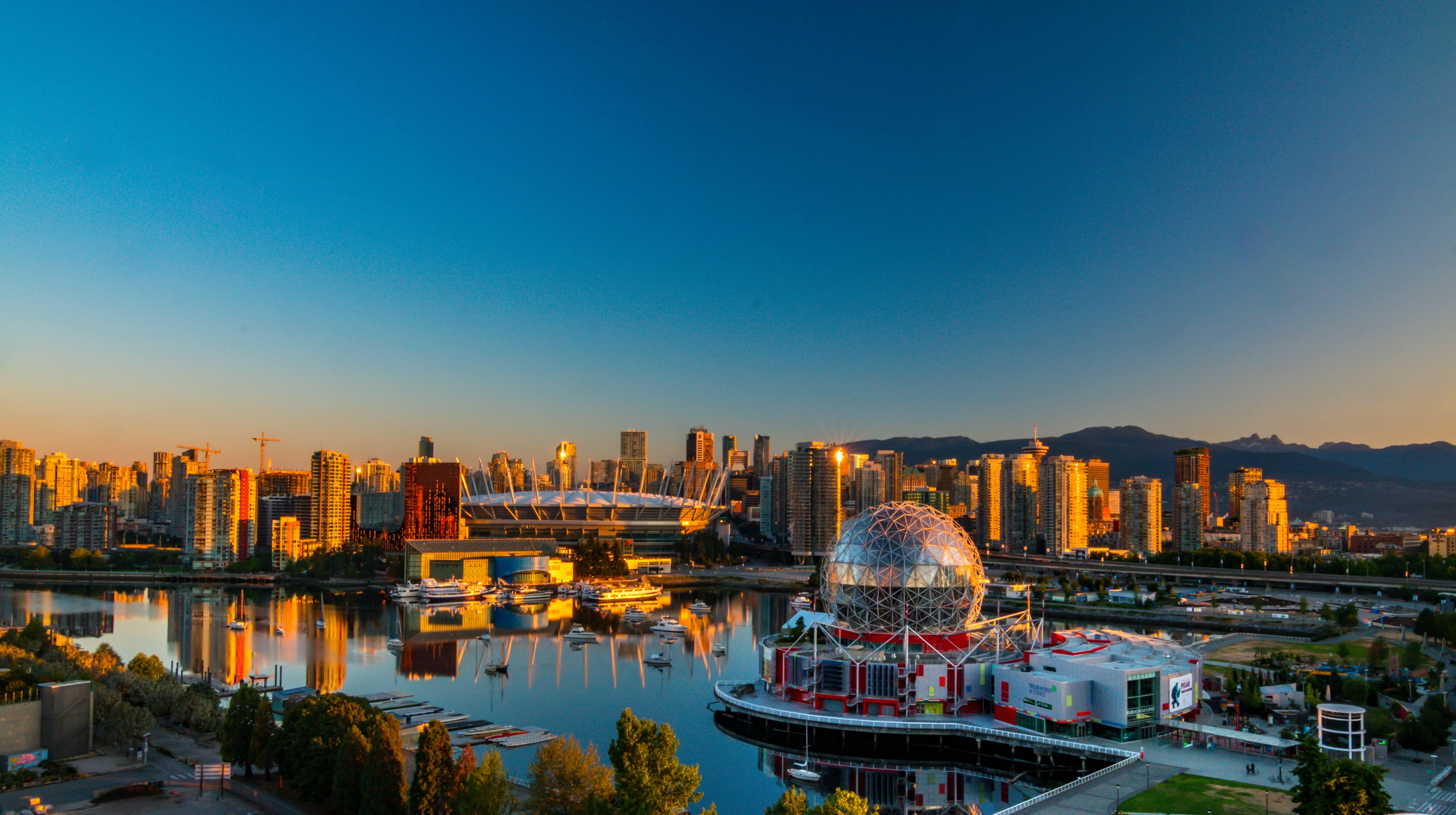 Best 16 Spa Hotels in Vancouver for a Relaxing Getaway